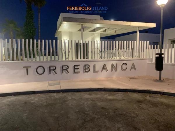 Wolnostojąca willa na sprzedaż w Calle Malvas 4, Torreblanca s/n, Fuengirola thumbnail 1