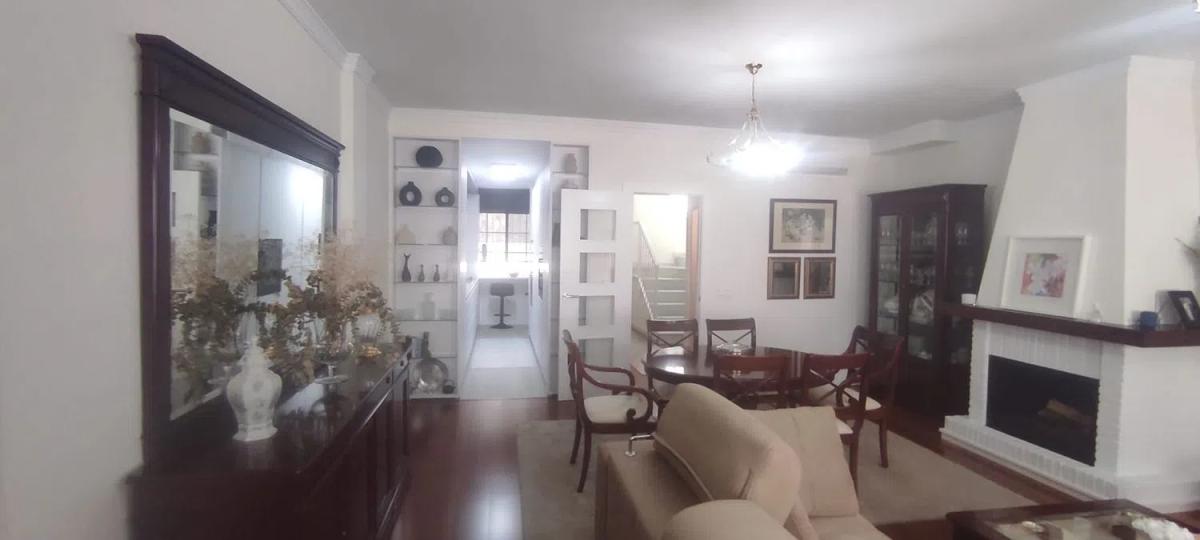 Продажа отдельного шале в Calle Sauce, Фуэнхирола photo 1