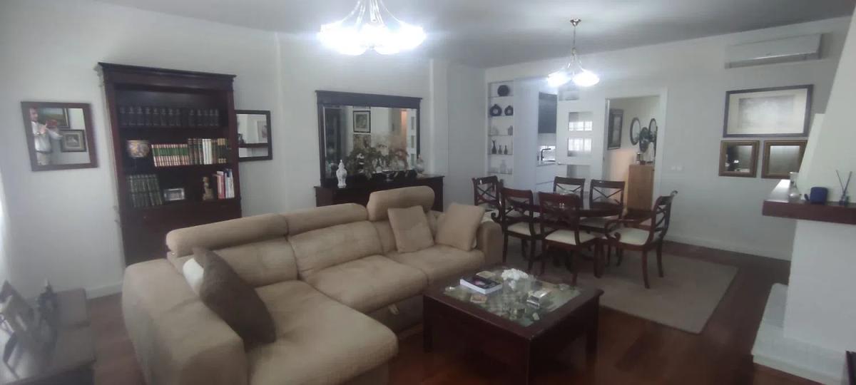 Продажа отдельного шале в Calle Sauce, Фуэнхирола photo 4