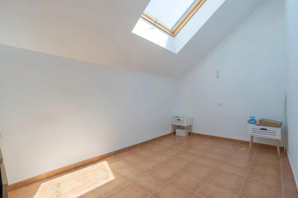 Продажа отдельного шале в Calle Mimosas, 22, Фуэнхирола photo 4