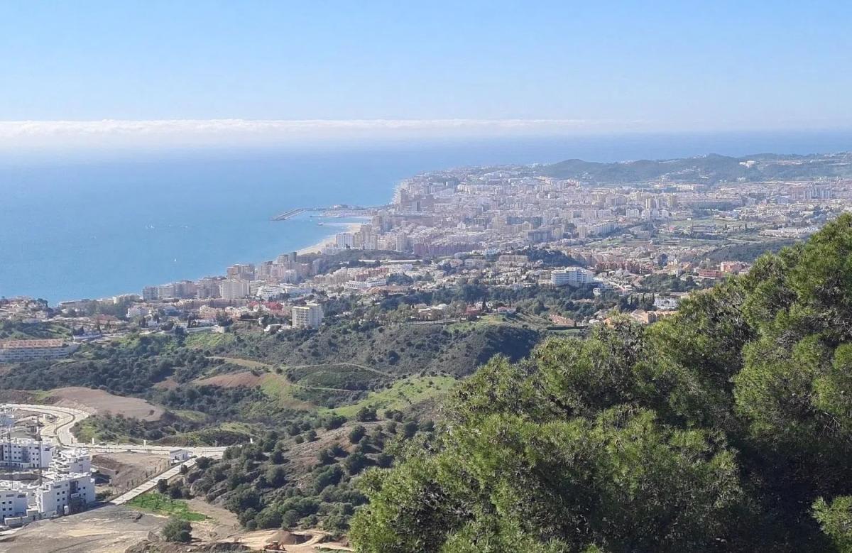 Penthouse sale in Calle Paula, Fuengirola photo 1
