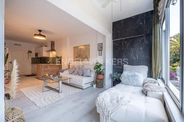 Apartment for sale in  Calle el Lirio, Fuengirola photo 1