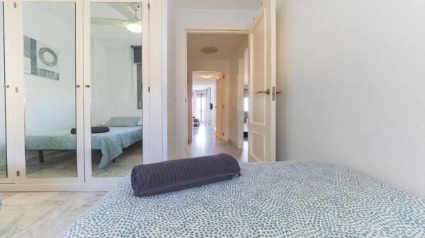 Apartment for sale in  Calle Tucán, Fuengirola photo 4