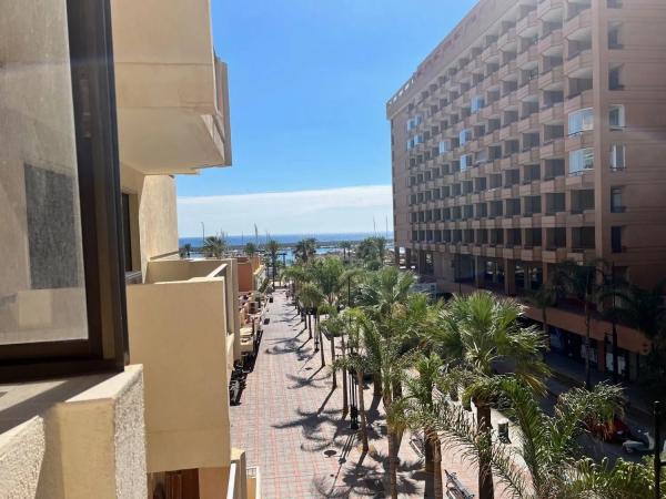 Mieszkanie na sprzedaż w Zona Puerto Deportivo, Fuengirola photo 1