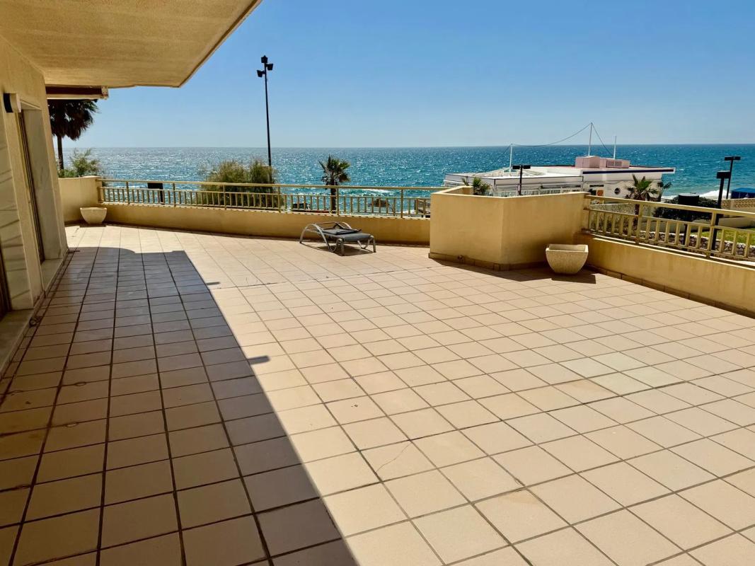 Продажа квартиры на Paseo Marítimo Rey de España, Фуэнхирола
photo 2