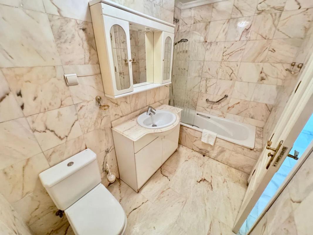 Продажа квартиры на Paseo Marítimo Rey de España, Фуэнхирола
photo 4