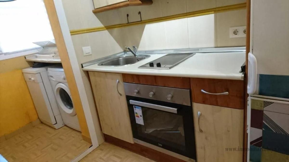 Sale of apartment in Avenida los Pacos, 60, Fuengirola
photo 4