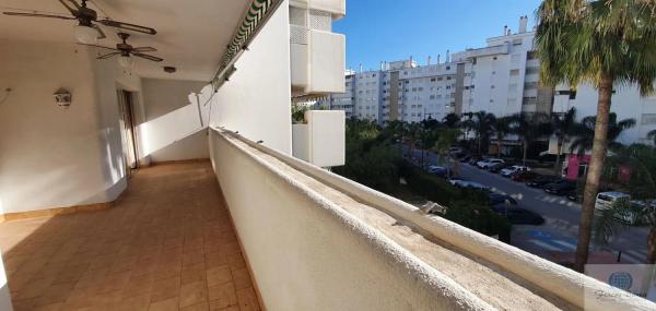 Piso en venta en Avenida Miramar, Fuengirola thumbnail 1