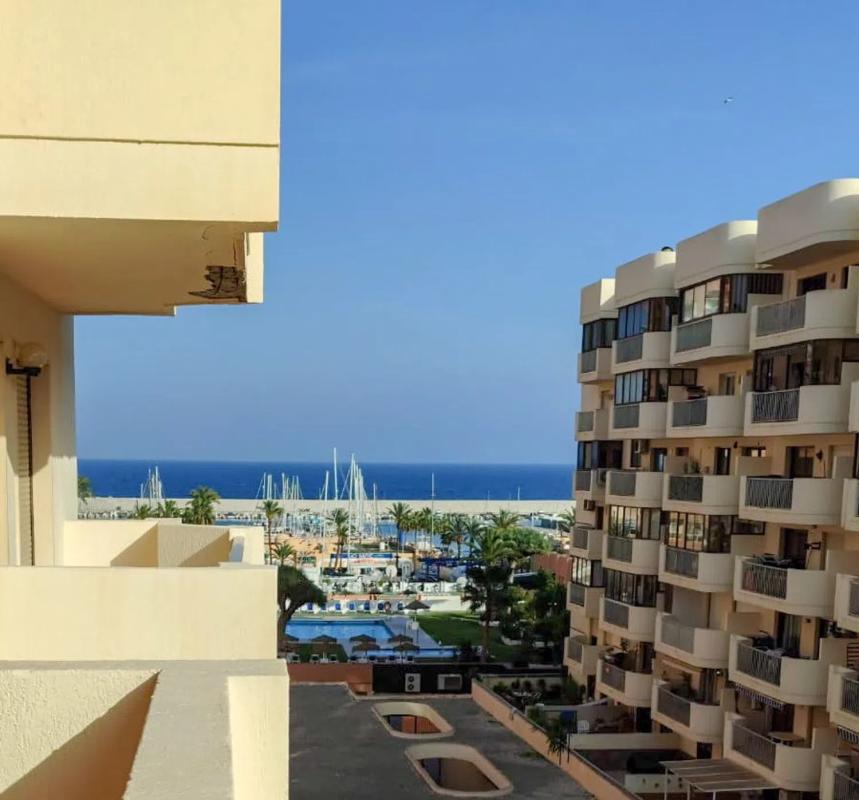 Sprzedaż mieszkania w Calle Lamo de Espinosa s/n, Fuengirola
 photo 2