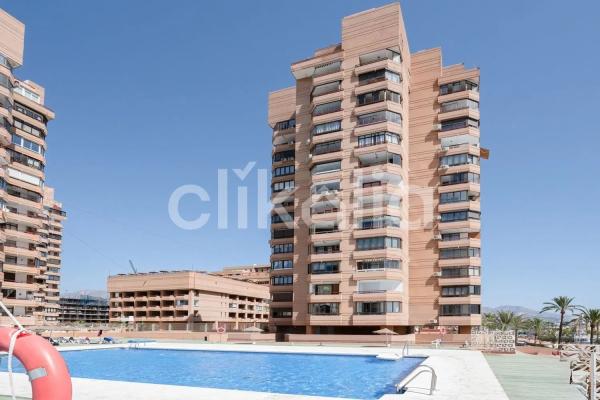 Mieszkanie na sprzedaż w Paseo Marítimo Rey de España, Fuengirola photo 1