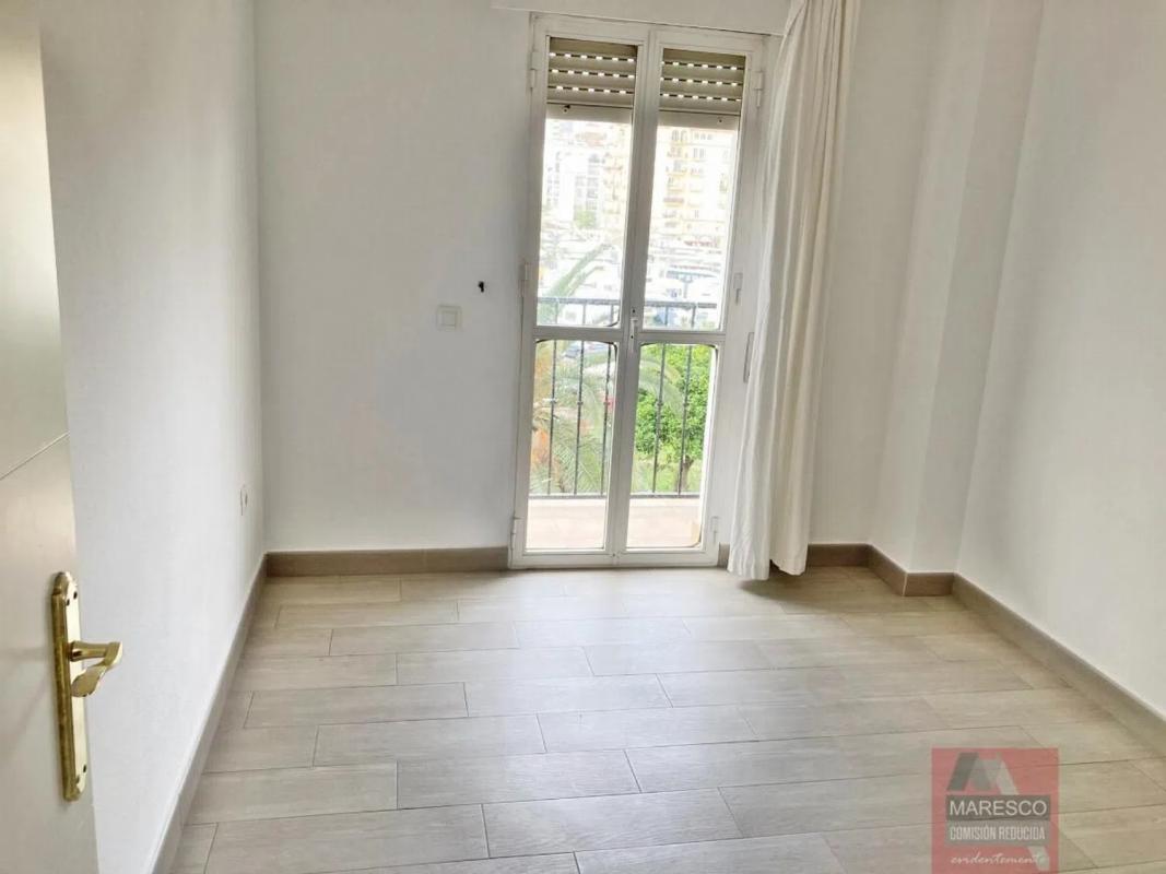 Venta de piso en Calle Hermanos Galan Casero, 4, Fuengirola
 photo 4