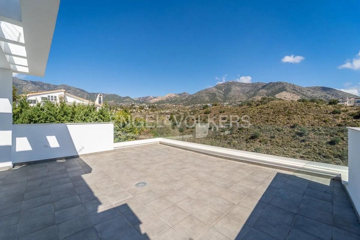 Продажа отдельного шале в Calle Pensamiento, Фуэнхирола photo 5