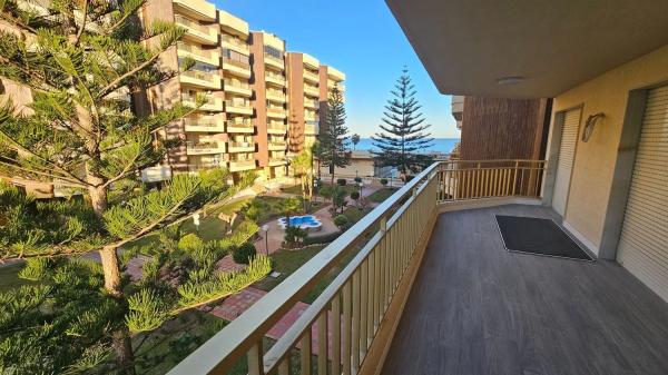 Piso en venta en Paseo Marítimo Rey de España, Fuengirola thumbnail 1