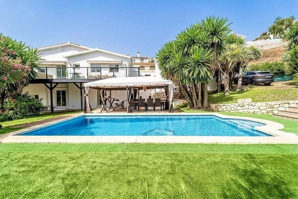 Venta de chalet independiente en Calle los Madroños, Fuengirola
photo 1