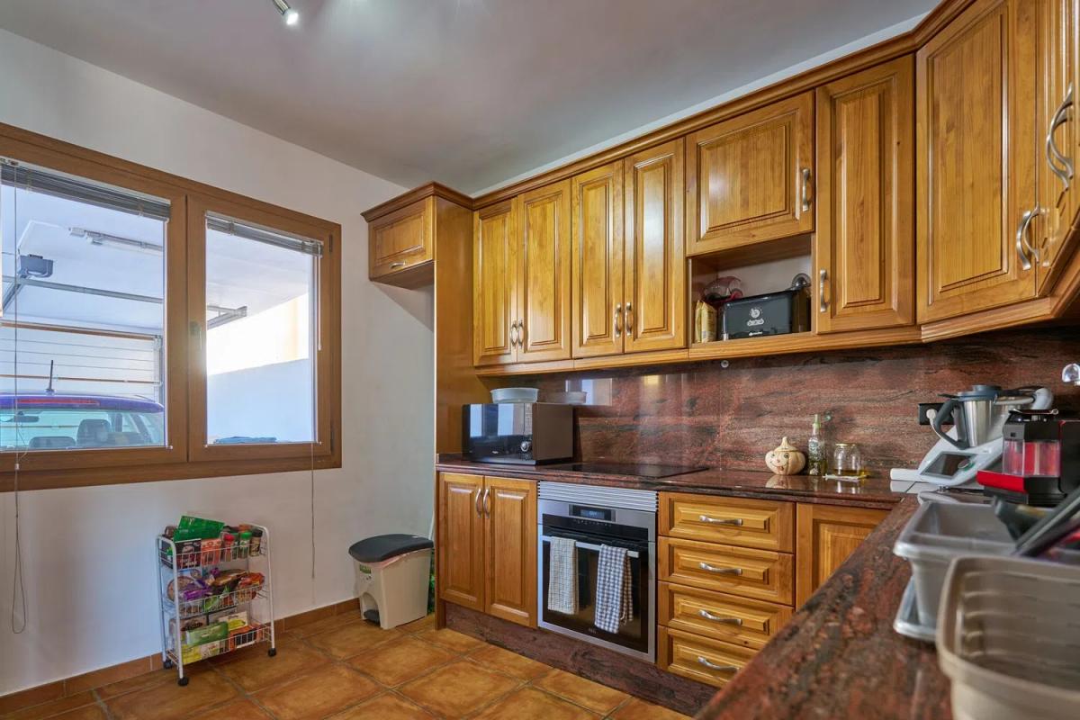 Sale of independent chalet in Calle Castaño, 42, Fuengirola
photo 3