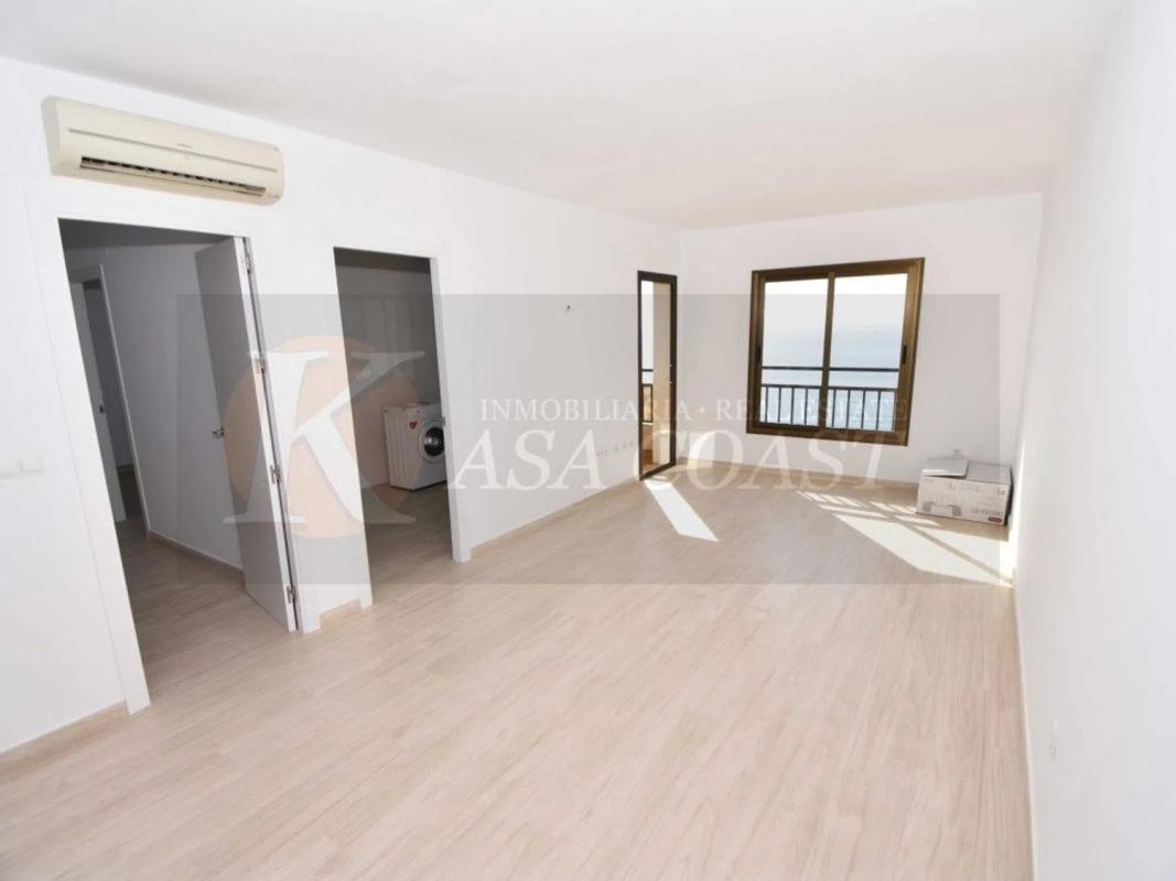 Sale of apartment in Playa de los Boliches, Fuengirola
photo 1