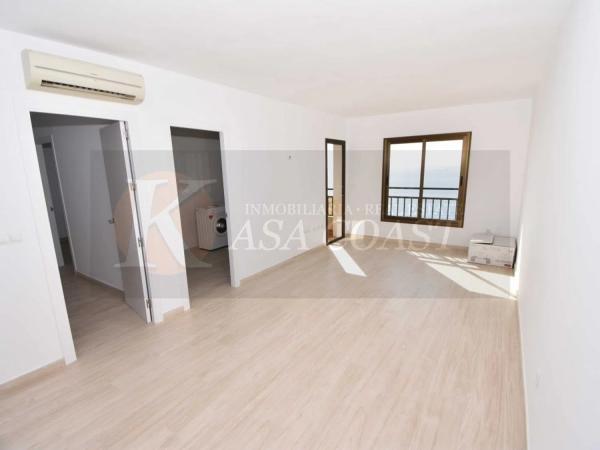 Mieszkanie na sprzedaż w Playa de los Boliches, Fuengirola photo 1