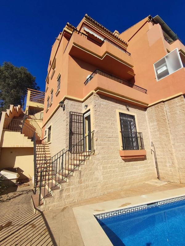 Venta de chalet independiente en JILGERO, Fuengirola
 photo 2