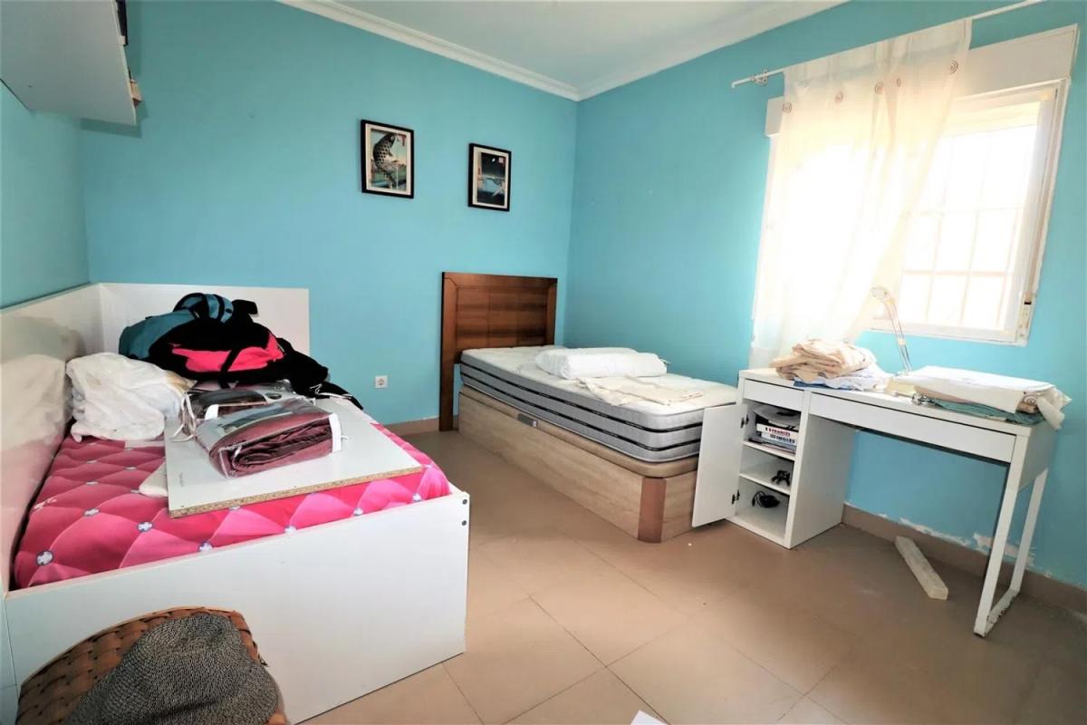 Продажа отдельного шале в  Zona Puerto Deportivo, Фуэнхирола photo 4