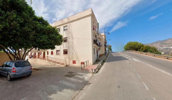 Piso en venta en Avenida de Las Salinas s/n, Fuengirola thumbnail 1
