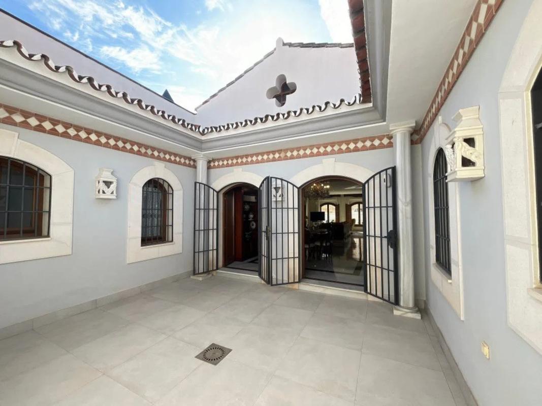 Продажа отдельного шале в Calle margarita, Фуэнхирола photo 5