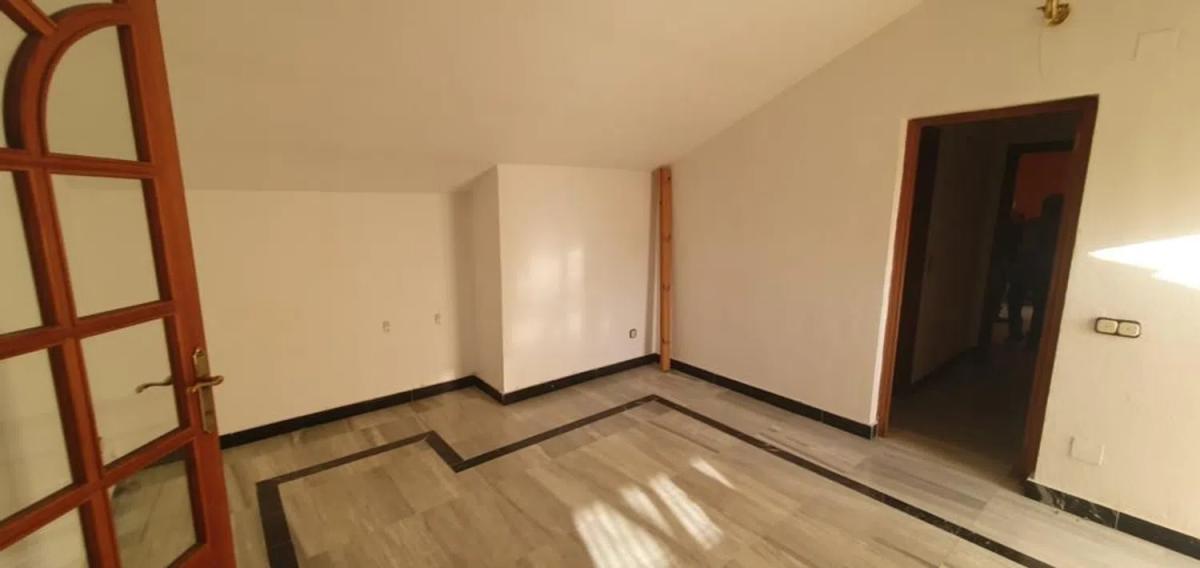 Продажа пентхауса на  Avenida Ramón y Cajal, 53, Фуэнхирола photo 2