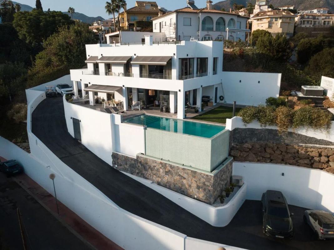 Venta de chalet independiente en Zona Puerto Deportivo, Fuengirola
 photo 2