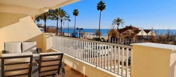 Piso en venta en Paseo Marítimo Rey de España, Fuengirola thumbnail 1