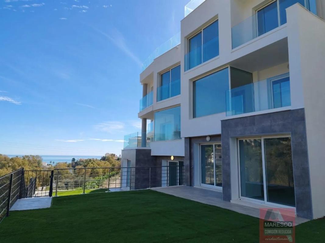 Sprzedaż niezależnego domku jednorodzinnego w Calle Pinzón, 1, Fuengirola photo 1