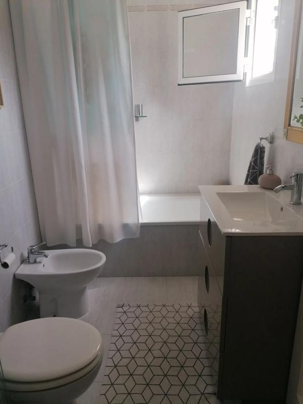 Sprzedaż niezależnego domku jednorodzinnego w  C/Vencejo, 14, Fuengirola photo 3