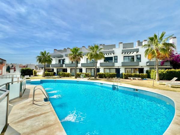 Wolnostojąca willa na sprzedaż w Calle los Helechos, 12, Fuengirola photo 1