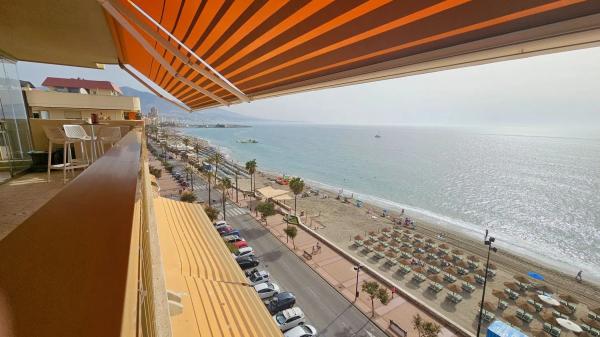Piso en venta en Paseo Marítimo Rey de España, Fuengirola photo 1