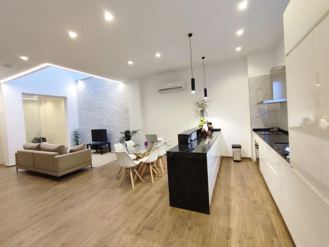 Продажа отдельного шале в Zona Puerto Deportivo, Фуэнхирола photo 3