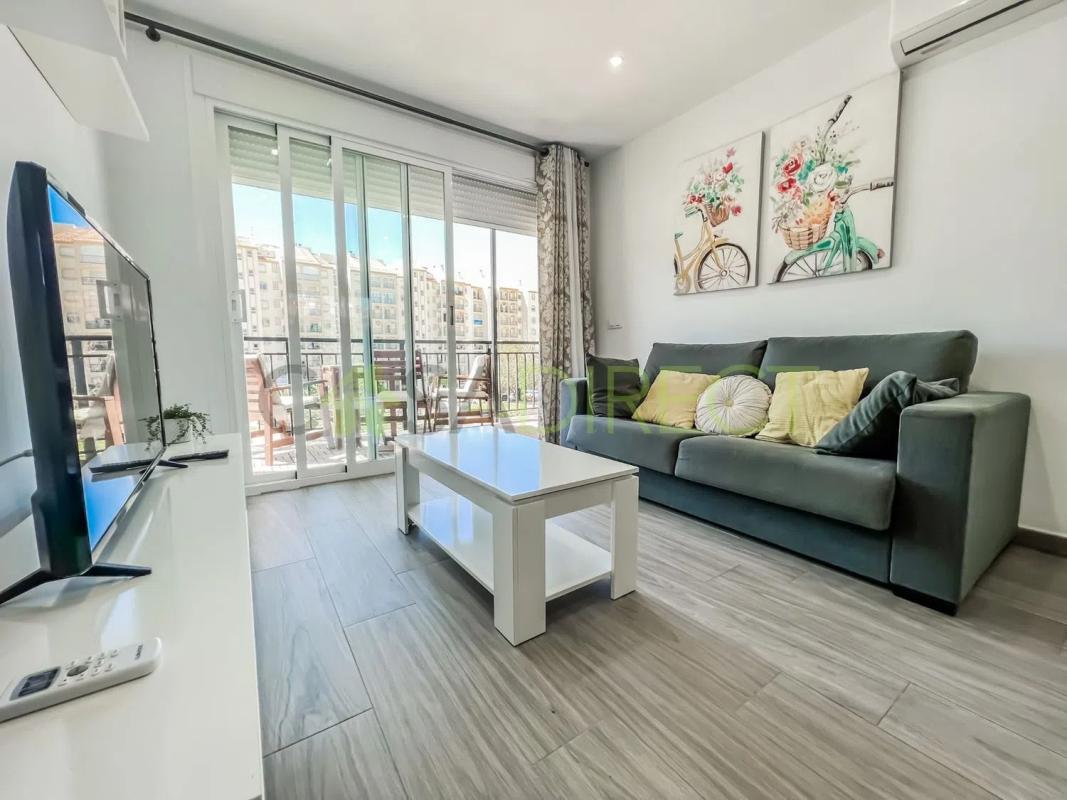 Sale of apartment in Calle Víctor Serna, Fuengirola
photo 1