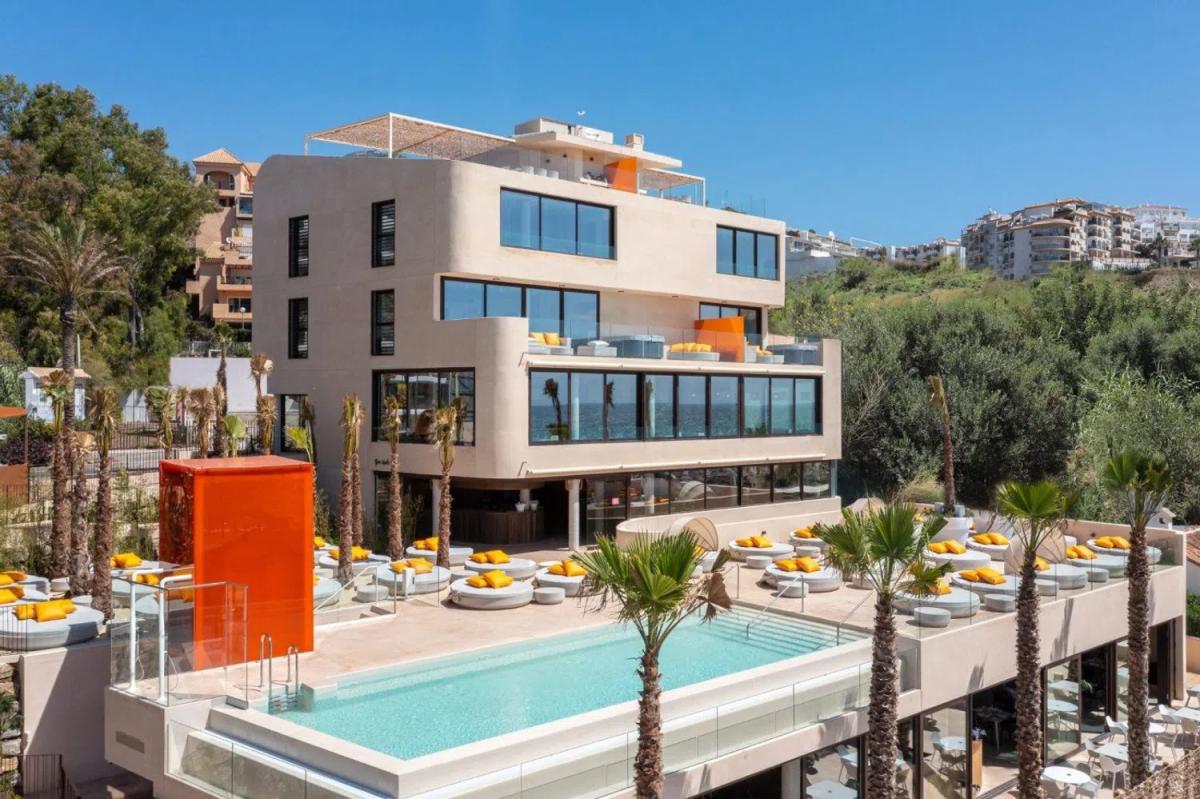 Sale of independent chalet in Las Gaviotas, Fuengirola
photo 5