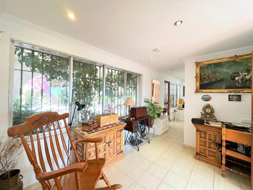 Продажа отдельного шале в  Calle Higueras, 17, Фуэнхирола photo 4
