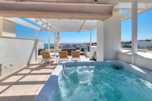 Penthouse na sprzedaż w  Calle Margarita Salas, 1, Fuengirola photo 1