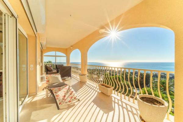 Detached villa for sale in El Higuerón - Capellanía, Benalmádena photo 1