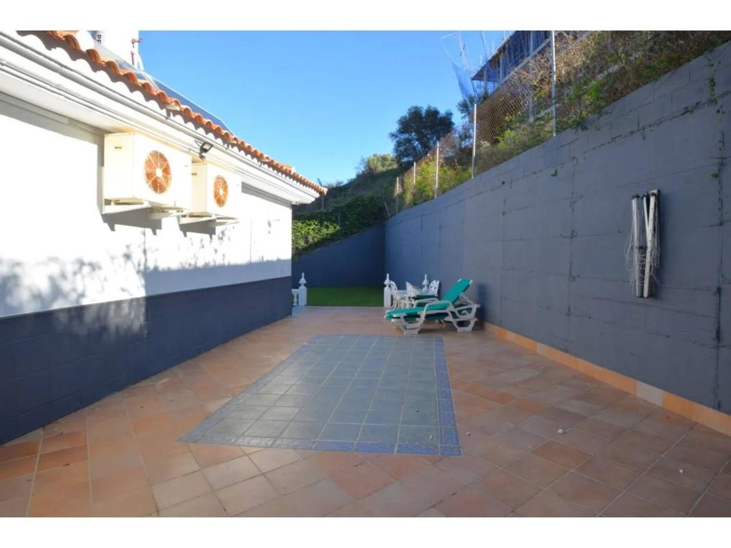 Sale of independent chalet in Calle Camelia, Benalmádena
 photo 3