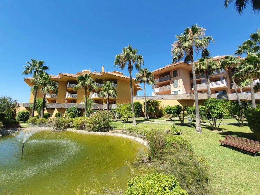 Venta de piso en El Higuerón - Capellanía, Benalmádena
photo 1