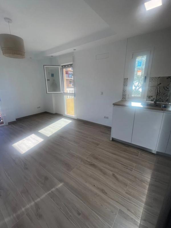 Продажа квартиры на Avenida gamonal, Бенальмадена
 photo 2