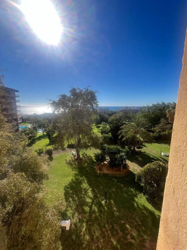 Продажа квартиры на Avenida gamonal, Бенальмадена
 photo 4