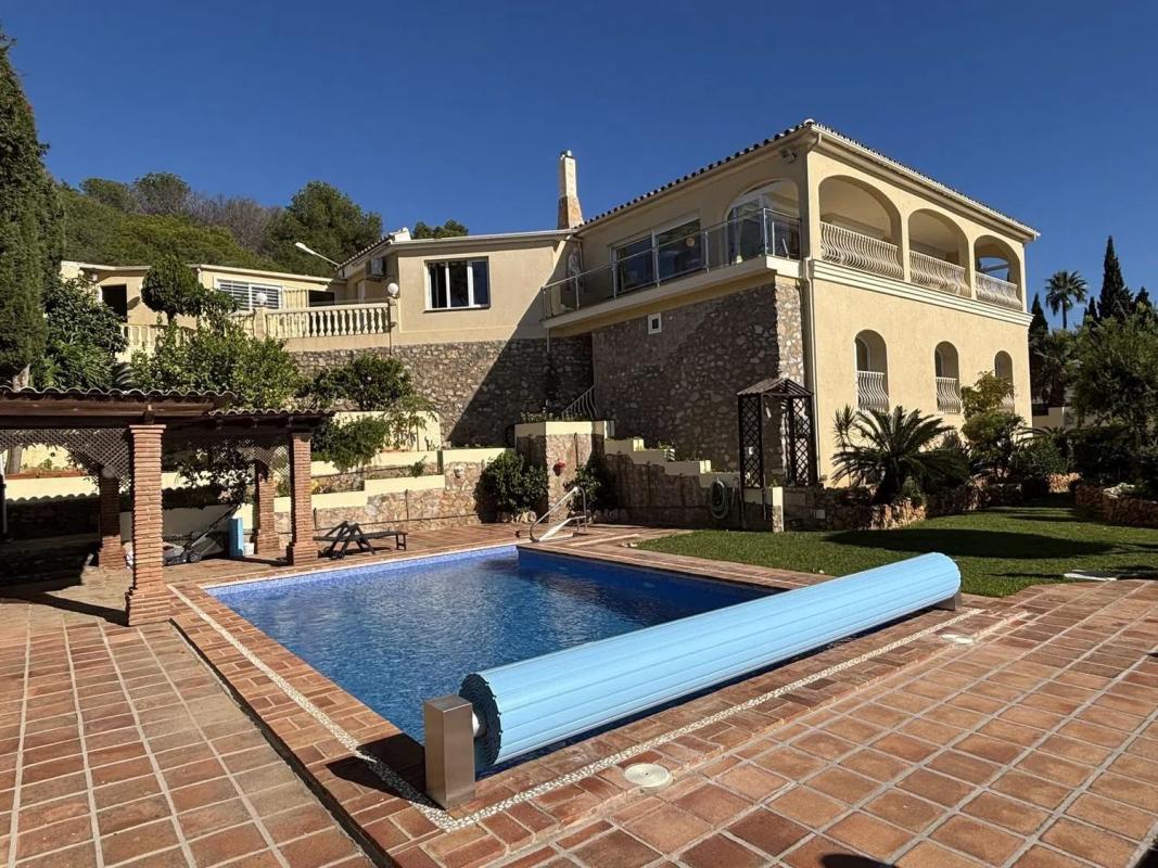 Venta de chalet independiente en El Higuerón - Capellanía, Benalmádena
photo 2