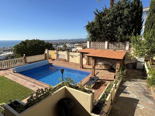 Chalet independiente en venta en  El Higuerón - Capellanía, Benalmádena photo 4