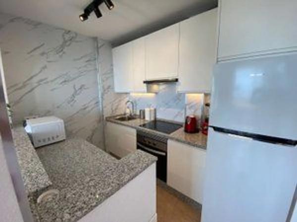Apartment for sale in Avenida de la Estacion, Benalmádena thumbnail 2