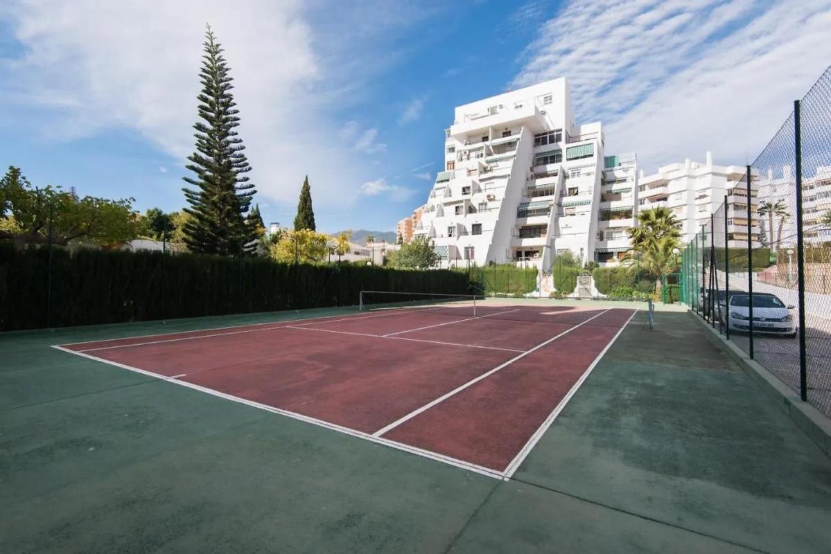 Продажа квартиры на Calle Salvador Rueda, 13, Бенальмадена
photo 2