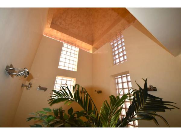 Chalet independiente en venta en  Calle Camelia, Benalmádena photo 4