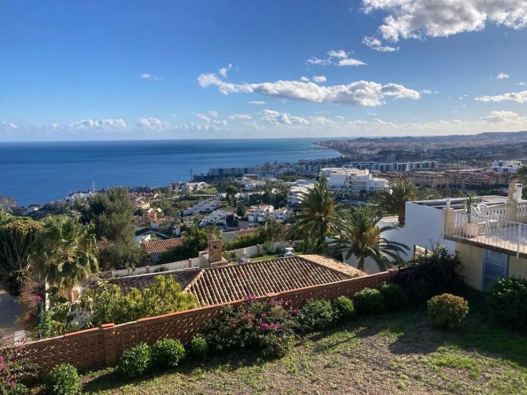 Sale of independent chalet in Calle Washington, Benalmádena
photo 2