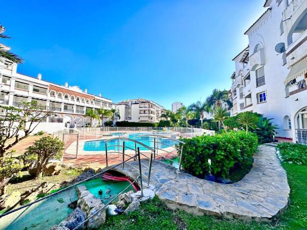 Piso en venta en  Avenida las Palmeras, 4, Benalmádena photo 1