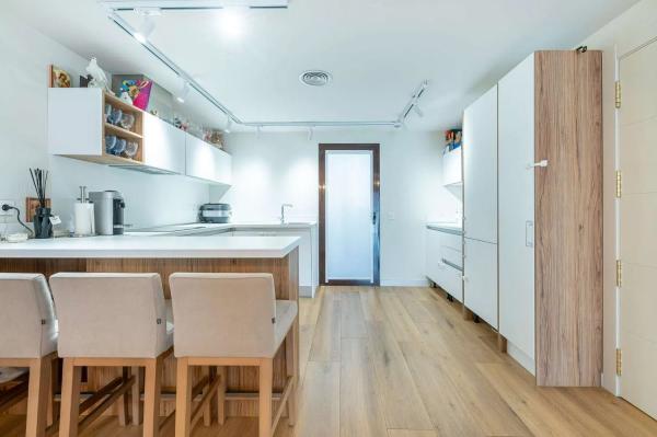 Apartment for sale in Calle Jaspe, Benalmádena thumbnail 2